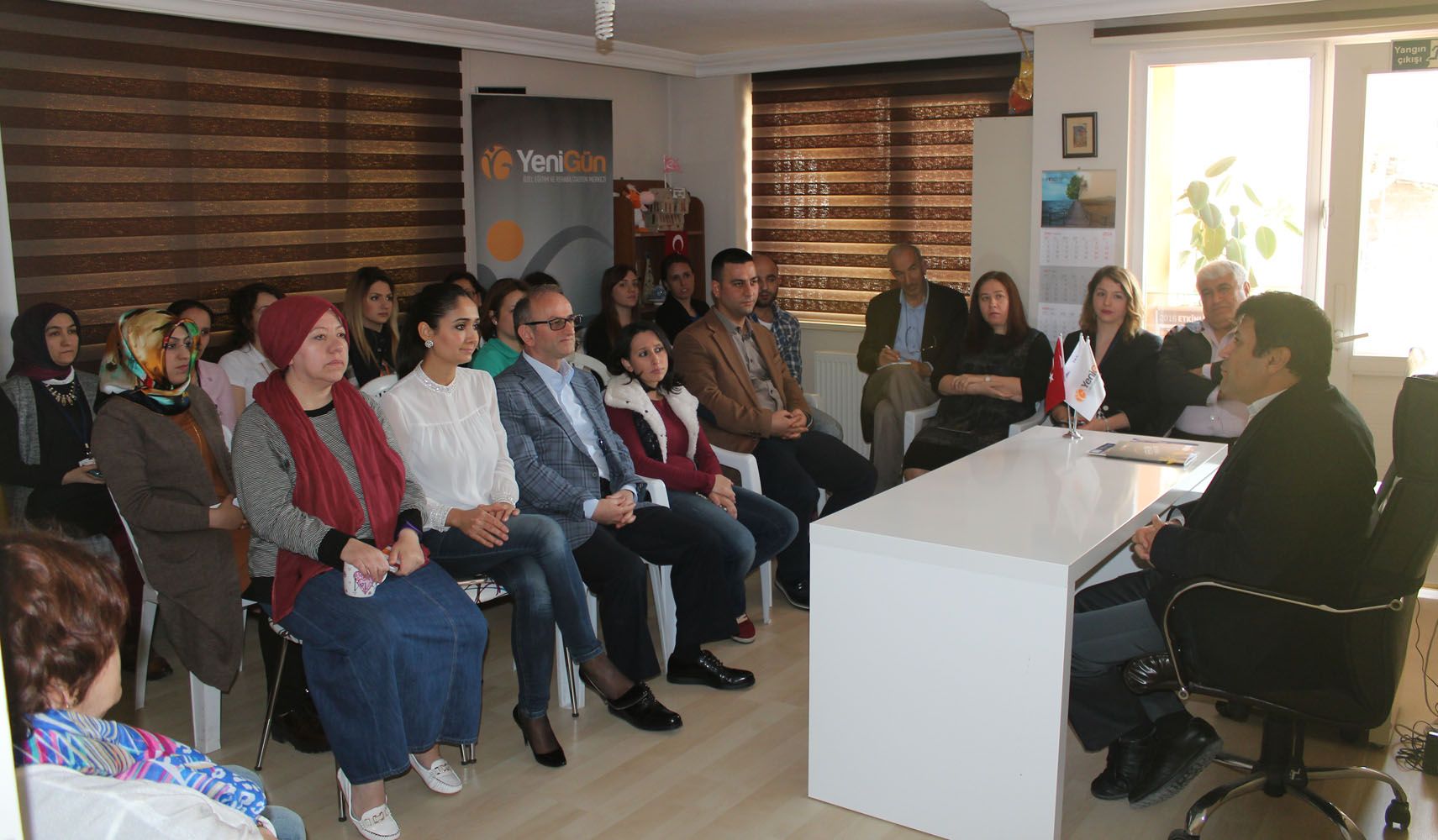 Otizm Farkındalık Semineri_Dr.Cengiz Albayrak (2016) - 2