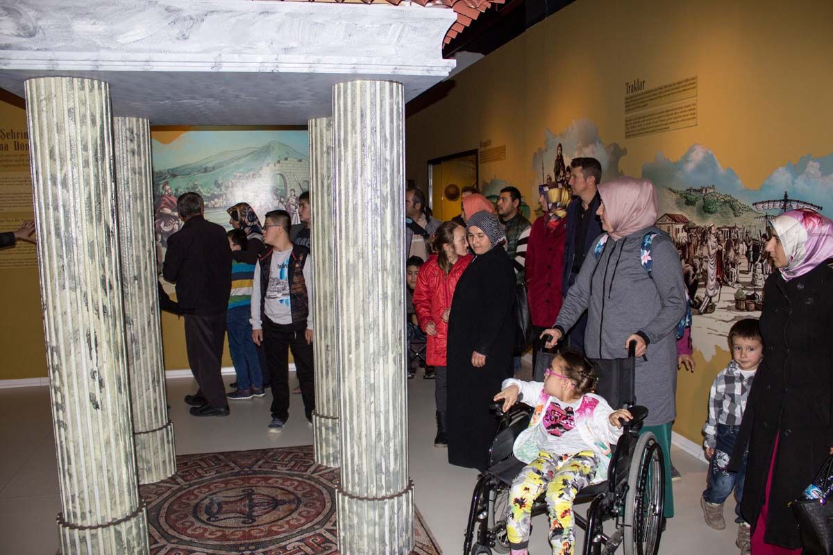 3 Aralık Dünya Engelliler Günü, Engelsiz Müzeler Gezisi (2017) - 42